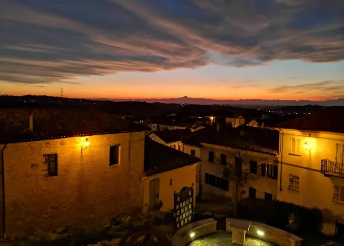 Casa Serra * Montegrosso dʼAsti